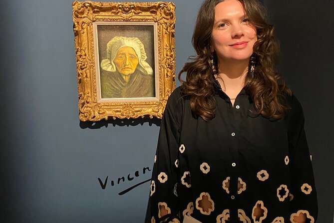Amsterdam: Rijksmuseum (Private Tour & Priority Access) - Meeting your guide at Cobra Café