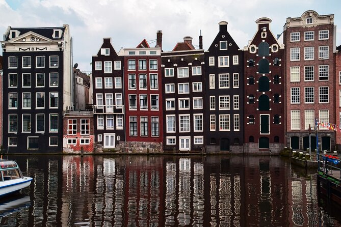 Amsterdam Scavenger Hunt and Highlights Self Guided Audio Tour - A playful way to get your Amsterdam bearings