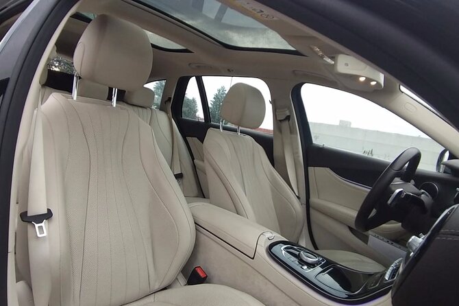 Amsterdam Schiphol Airport (AMS) to Amsterdam - Arrival Private Transfer - Why hotel drop-off matters in Amsterdam