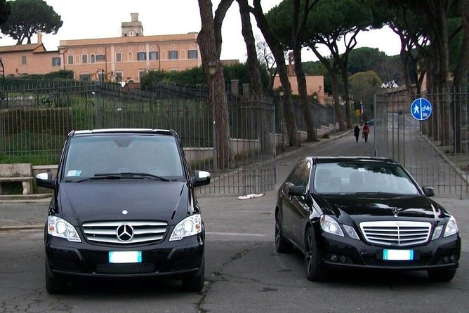 Amsterdam Schiphol Airport Transfer - Meeting your driver inside Amsterdam Schiphol