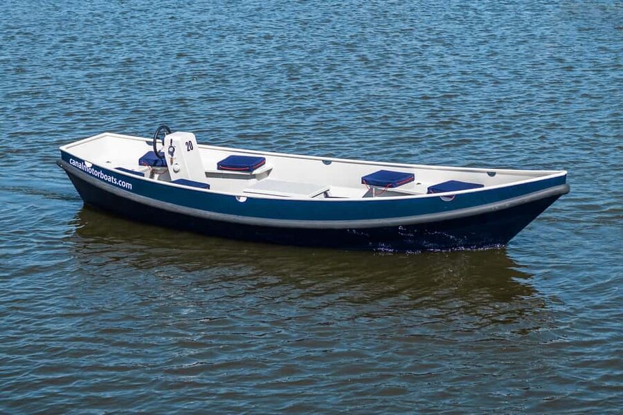 Amsterdam: Self-Drive Boat Rental - Taking the wheel on Amsterdam’s canals