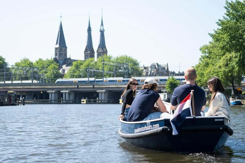 Amsterdam: Self-Drive Boat Rental - Choosing between Centre and East pickup points