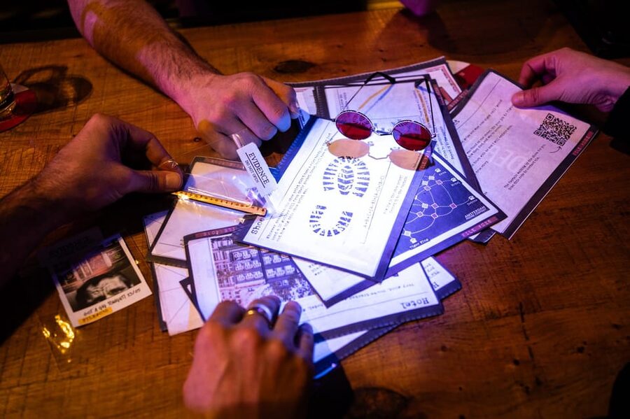 Amsterdam: Self-guided Red Light District Pub Crawl Mystery - A detective game in Amsterdam’s oldest party district