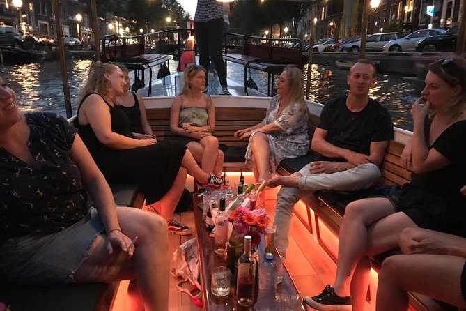 Amsterdam Small-Group Canal Cruise With Dutch Snacks and Drink - Why this little boat changes the cruise