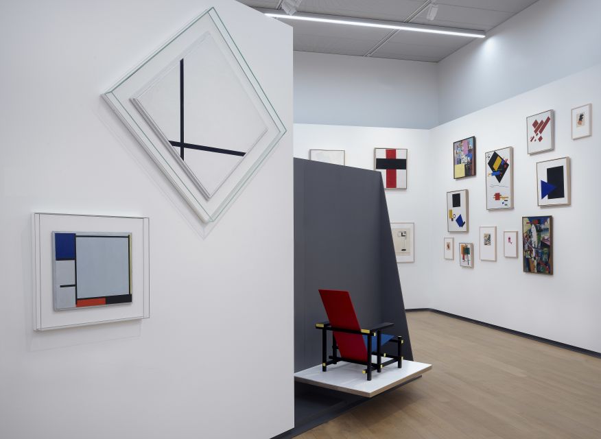 Amsterdam: Stedelijk Museum and 1-Hour Canal Cruise - Planning the museum and boat in one day