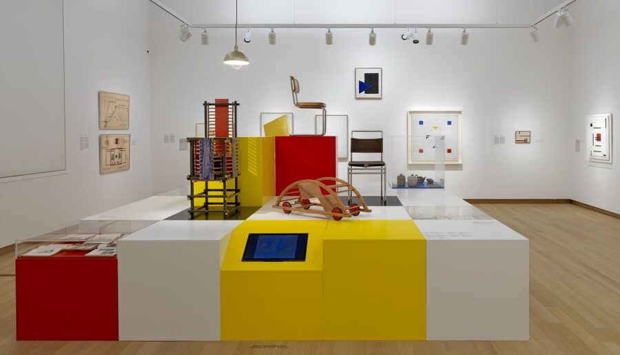 Amsterdam: Stedelijk Museum Entry Ticket - Why the Stedelijk deserves a place on your Museumplein day