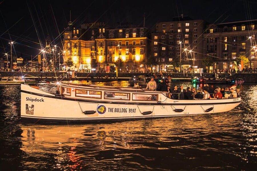 Amsterdam: The Bulldog Boat Smoke and Booze Cruise - Drinks, snacks, and smoking onboard