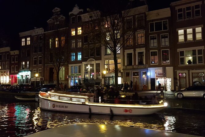 Amsterdam The Bulldog Boat Smoke Friendly Cruise + 2 drinks - Why this canal cruise feels different