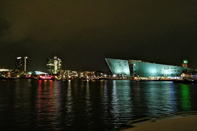 Amsterdam The Bulldog Boat Smoke Friendly Cruise + 2 drinks - Bring the right things for cool canal weather