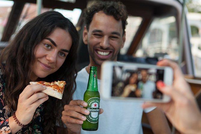 Amsterdam The Original Pizza Cruise with Unlimited Drinks - What the unlimited drinks really add
