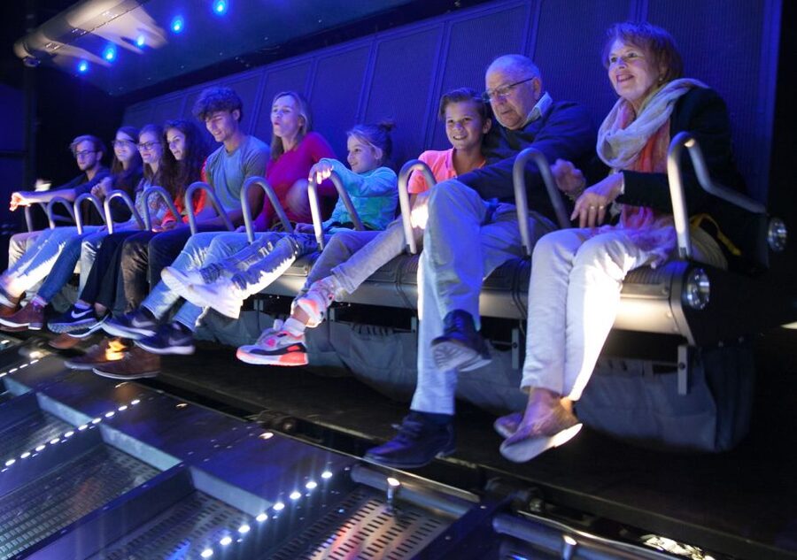 Amsterdam: This is Holland 5D Flight Experience Entry Ticket - Families, children and access rules