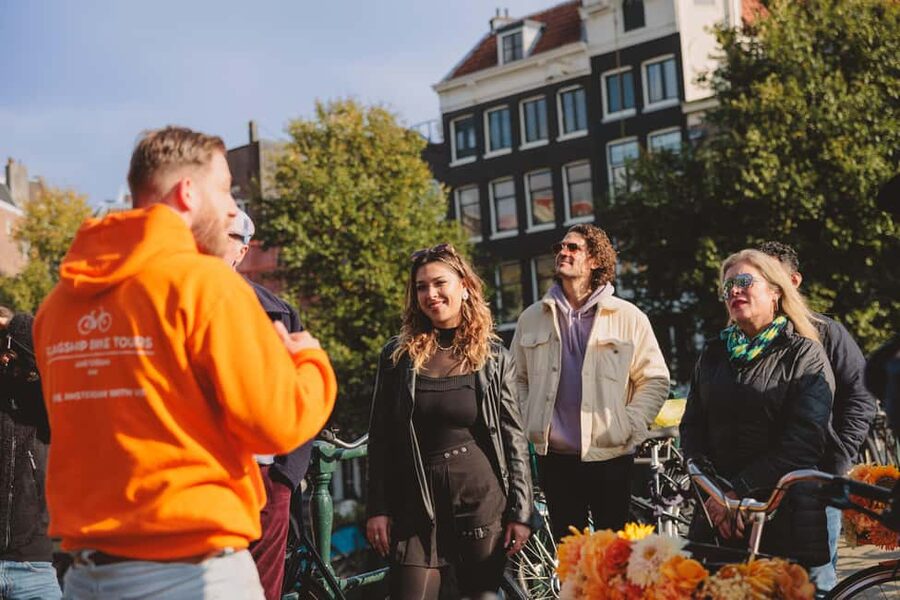 Amsterdam: Top Highlights Guided Bike Tour EN/DE/ES/FR/IT/CN - Is $26 a fair price?
