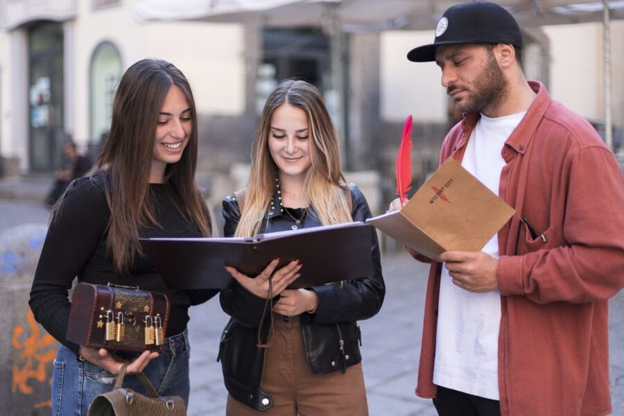 Amsterdam: Treasure Hunt Walking Tour "A Secret Sender" - Starting at Waterlooplein with a mysterious backpack