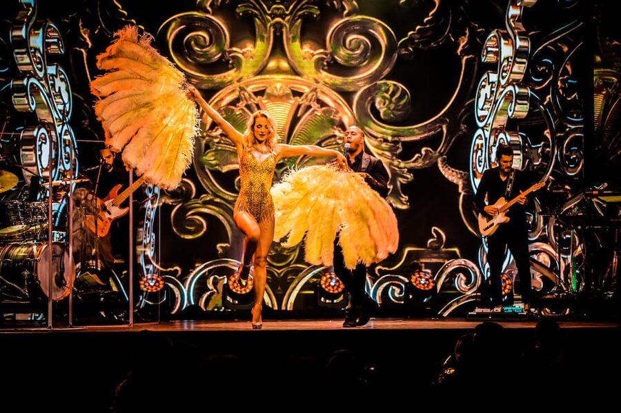 Amsterdam: VEGAS Dinner Show with 3-Course Sharing Menu - Is $169 good value?