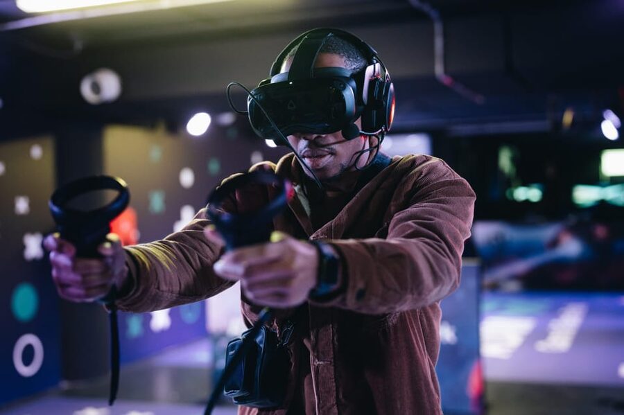 Amsterdam: VR Game Park Free-Roaming Experience - Should you book this Amsterdam VR experience?