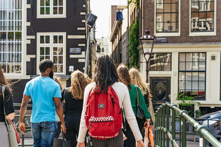 Amsterdam: Walking Tour, Jewish Museum & Synagogue Tickets - Weather, pace, and what to bring