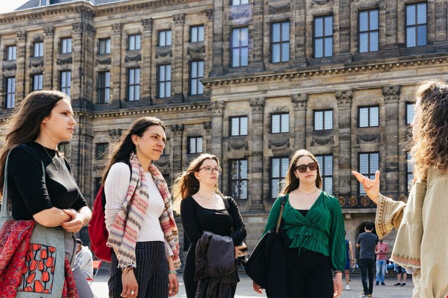 Amsterdam: Walking Tour, Jewish Museum & Synagogue Tickets - Who should book this experience?