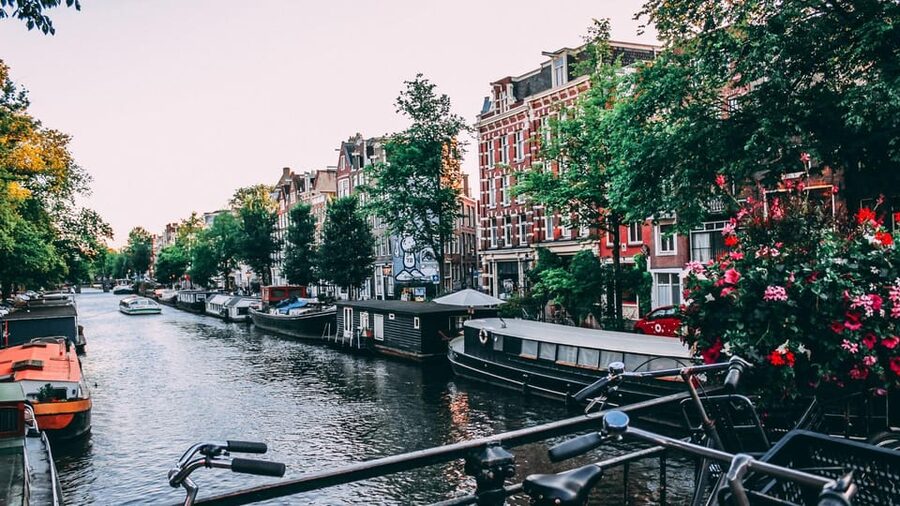 Amsterdam Walking Tour with a Local - How The Flexible Walking Route Works