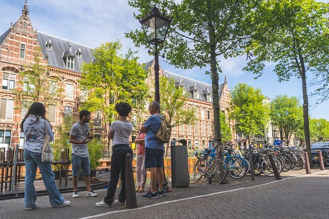 Amsterdam Walking Tour with Cheese Tasting - Starting at Beursplein beside the bull