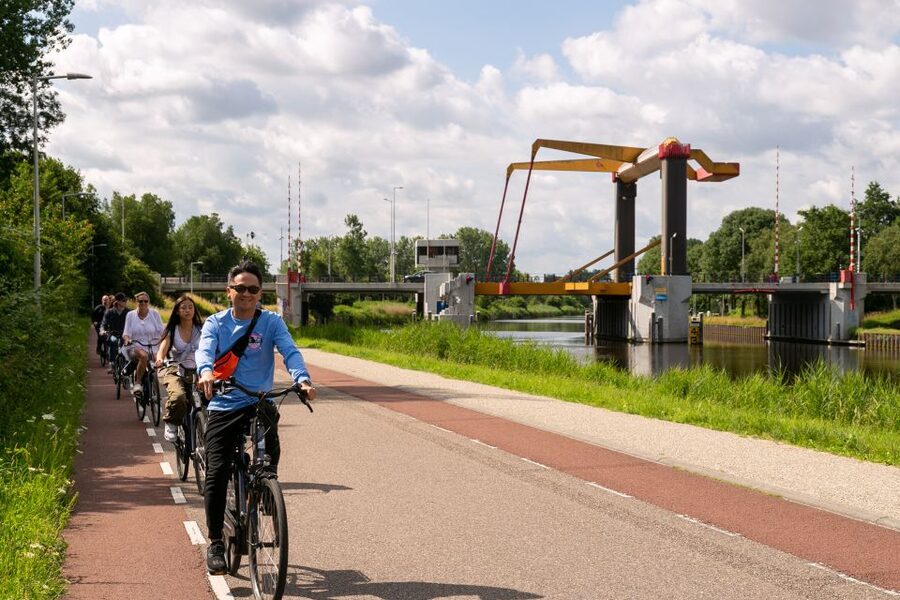 Amsterdam: Windmill, Cheese, and Countryside E-Bike Tour - Zunderdorp and the return ride