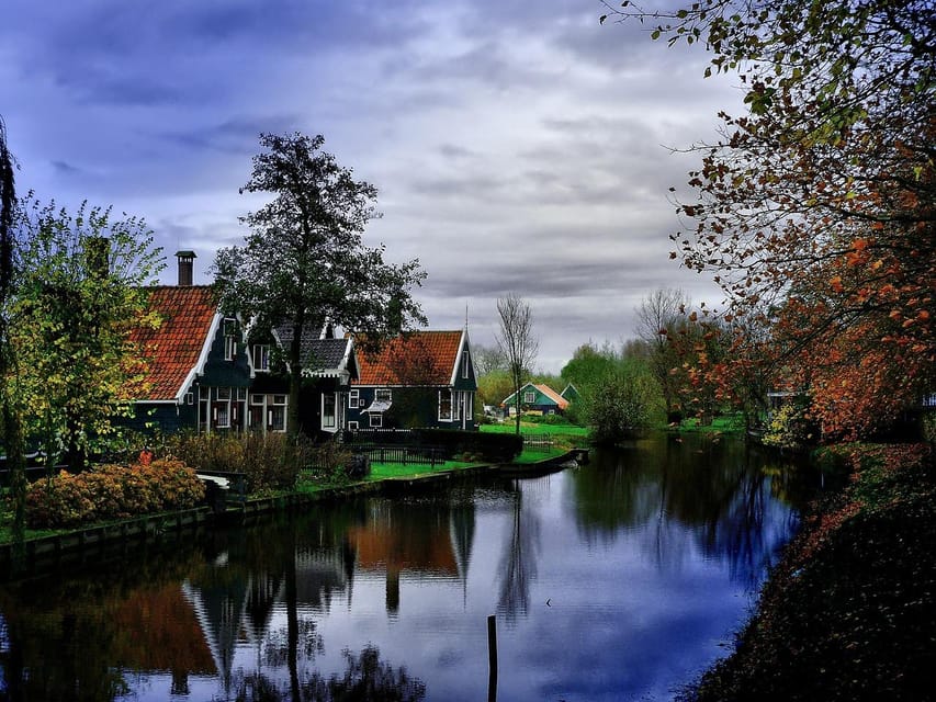 Amsterdam: Windmills E-Bike Tour to Zaanse Schans - Cycling back through Twiske and Landsmeer