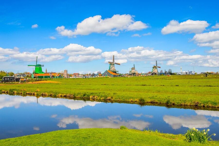 Amsterdam: Windmills, Edam, Volendam and Marken Private Tour - Marken: a quieter village reached by road