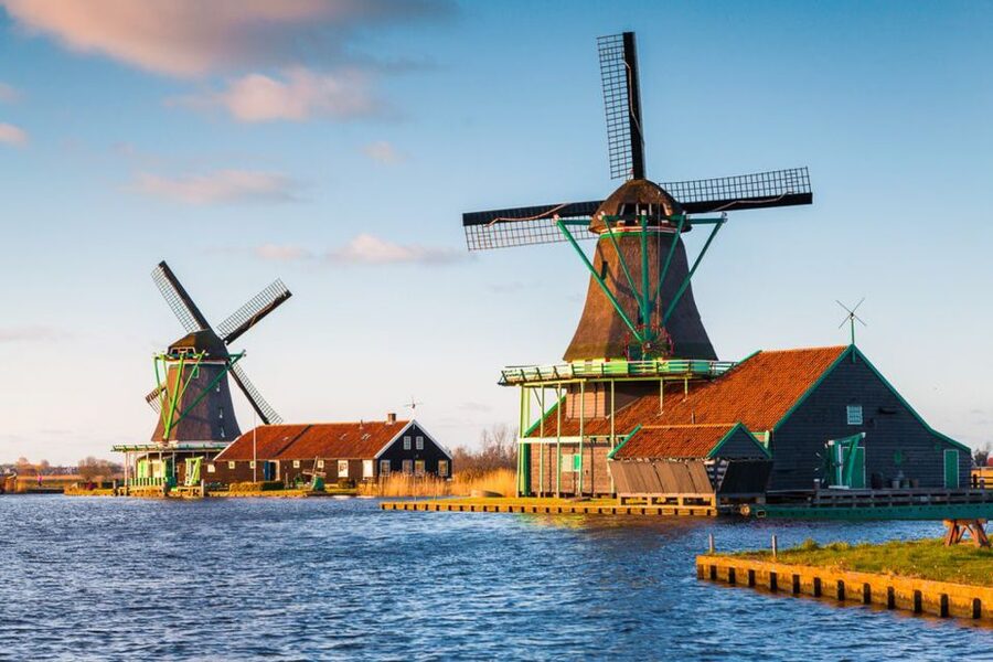 Amsterdam: Windmills, Edam, Volendam and Marken Private Tour - The $818 price and who gets the best value