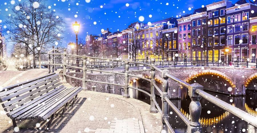 Amsterdam Winter Walking Tour - Spui Square and the city’s slower side