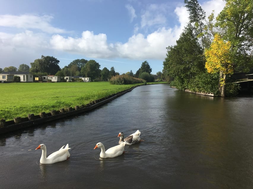 Amsterdam: Zaanse Schans and Giethoorn Day Trip with Cruise - The long drive to Giethoorn