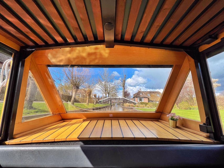 Amsterdam: Zaanse Schans and Giethoorn Day Trip with Cruise - Leaving Amsterdam in a Mercedes minivan