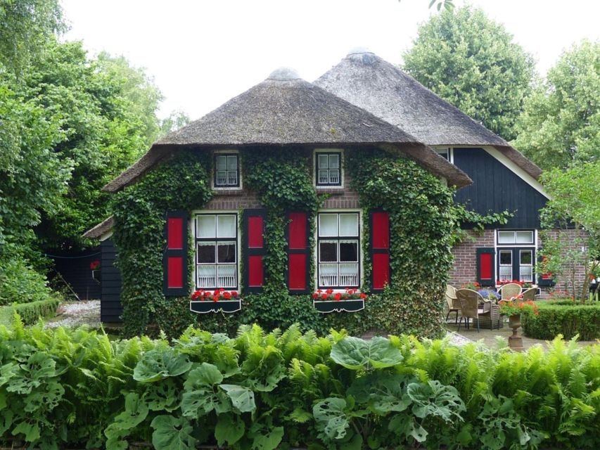 Amsterdam: Zaanse Schans and Giethoorn Guided Combo Tour - Who should book this day trip?