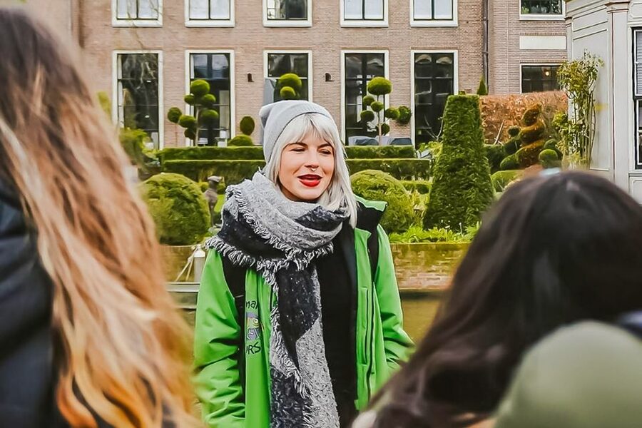 Amsterdam: Zaanse Schans, Edam, Volendam & Marken Bus Tour - Crossing polders on the way to the coast