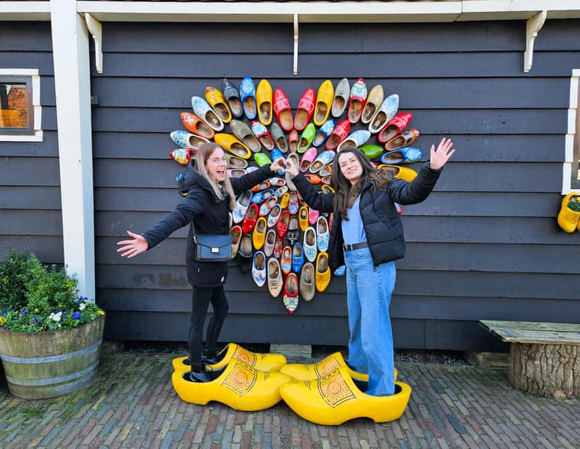 Amsterdam: Zaanse Schans windmills & Volendam Guided Tour - Watching clogs being made