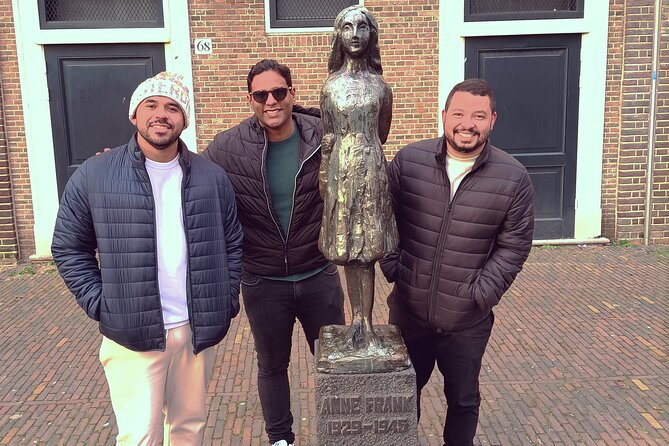 Anne Frank and Amsterdam Jewish History Walking Tour - Kattengat and the hidden room at De Silveren Spiegel