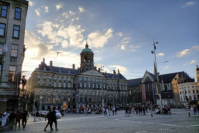 Anne Frank and Amsterdam Jewish History Walking Tour - Pace, group size, and street conditions