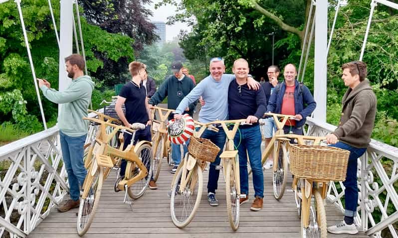 Antwerp: The Big 5 City Highlights by Wooden Bike - Starting in the Schipperskwartier and Eilandje
