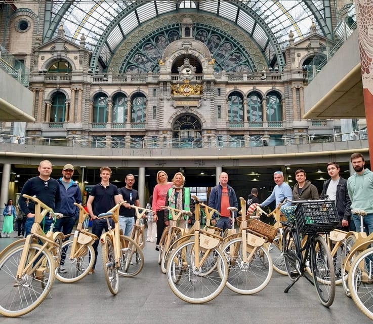 Antwerp: The Big 5 City Highlights by Wooden Bike - Het Steen and the medieval centre