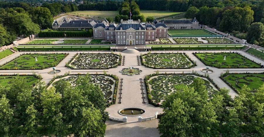 Apeldoorn: Het Loo Palace Entry Ticket - Seeing the House of Orange-Nassau collection