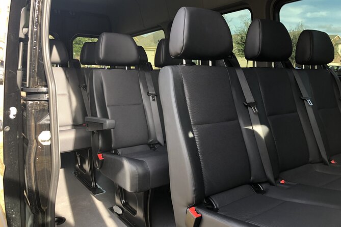 Arrival Private Transfer Amsterdam Airport to Amsterdam City Center by Minibus - Why 60 minutes of waiting time matters