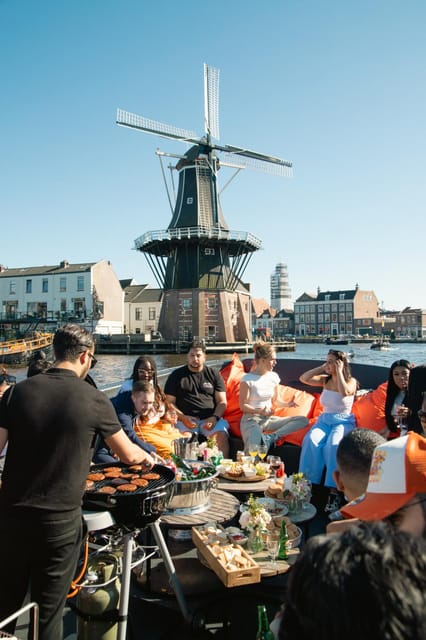 BBQ on Board Haarlem Cruise - Why a Haarlem canal dinner works so well