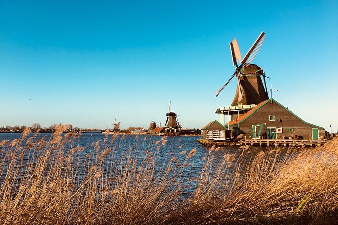 Best of Dutch Countryside: Giethoorn, Windmills, Secret Villages - The drive, timing, and small-group advantage