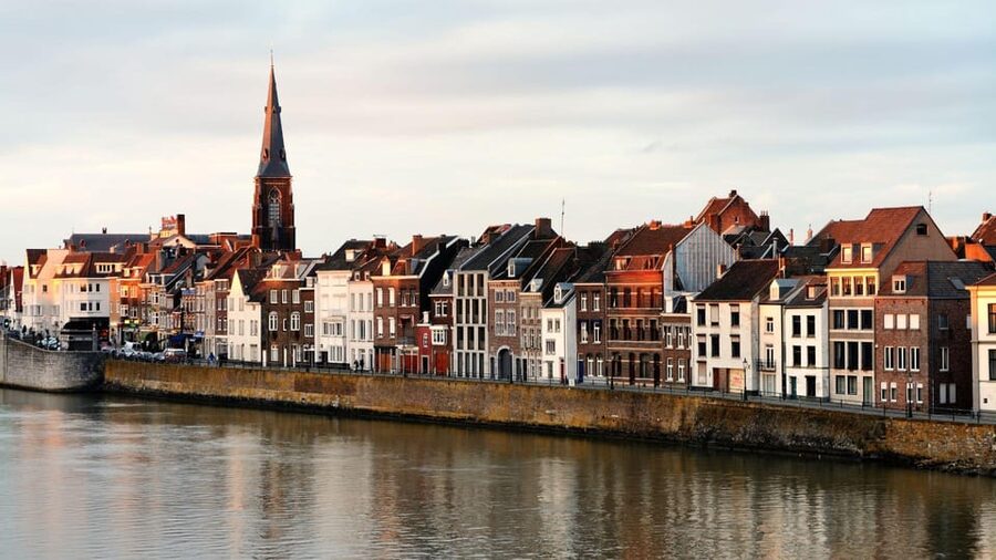 Best of Maastricht: Private Walking Tour with a Local - Why a private walk works well in Maastricht