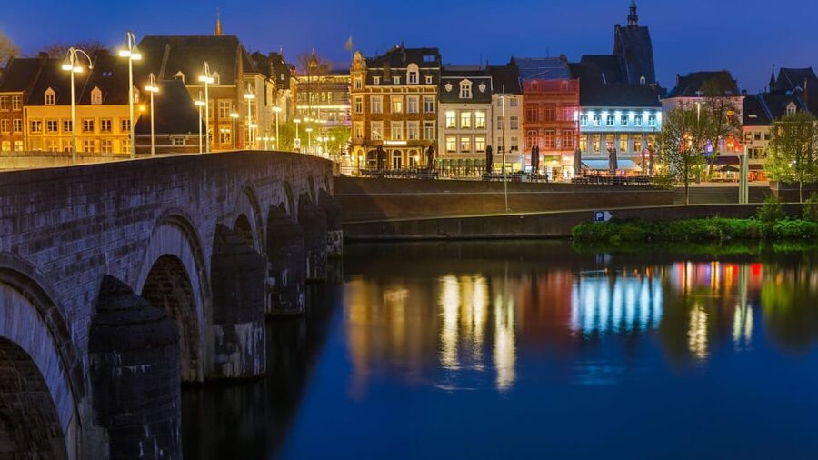 Best of Maastricht: Private Walking Tour with a Local - Cobblestone lanes, small shops, and cafe life