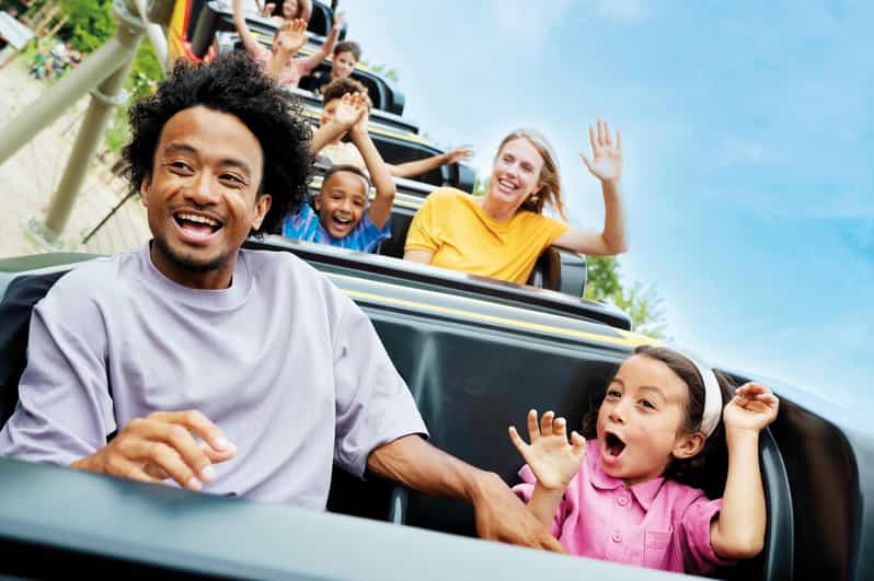 Biddinghuizen: Walibi Holland Entry Ticket - Water rides and splash-based fun