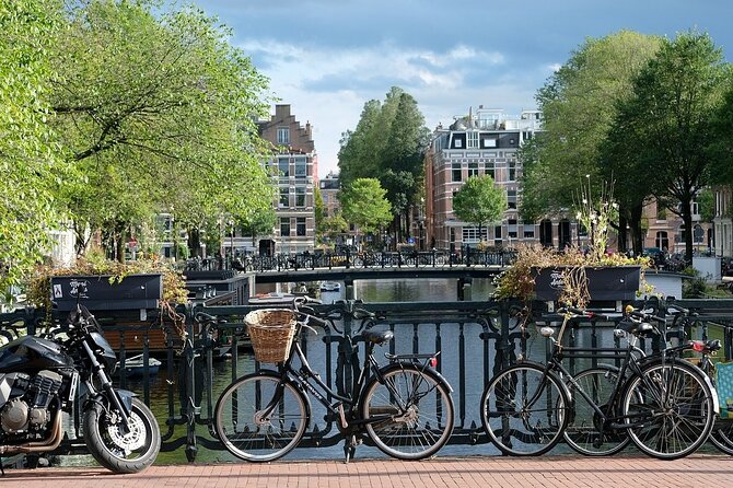 Bruges Tour from Amsterdam - Leaving Amsterdam at 9:30 in the morning