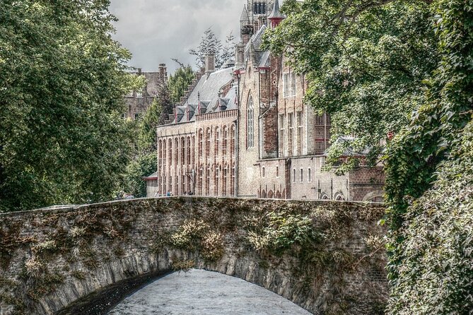 Bruges Tour from Amsterdam - A group tour with a practical tradeoff