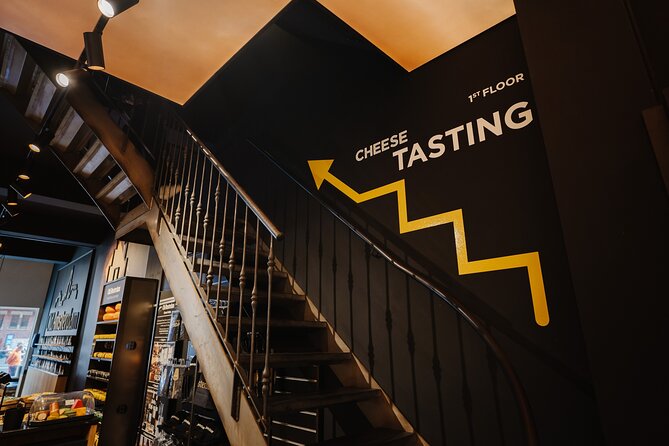 Cheese and Wine tasting in Amsterdam - The Dutch cheese story in less than an hour