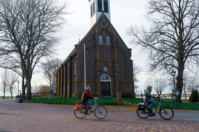 Cheese, Canals & Windmill Countryside E-Bike Tour Amsterdam - Cheese, clogs and the most entertaining stop