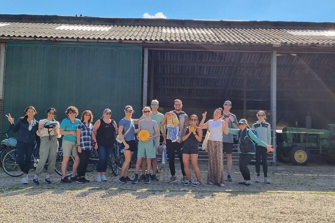 Countryside Bike Tour from Amsterdam: Cheese, Clogs & a Windmill - Standard bicycle or e-bike?