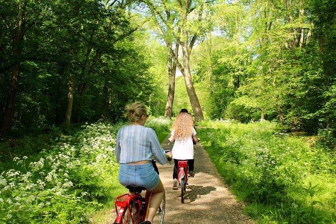 Countryside Fishermen Villages & Cheese E-bike Tour - The smaller Waterland village on the way back